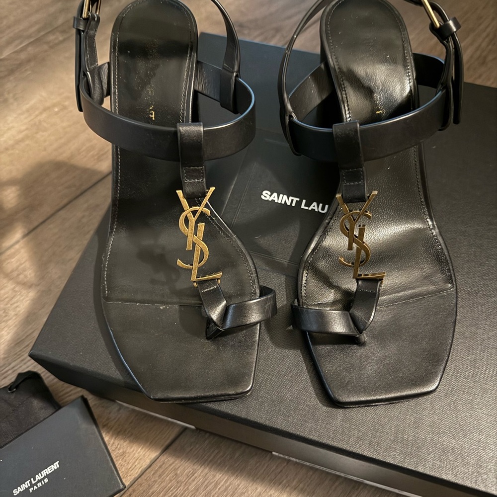 Saint Laurent Black Leather CASSANDRA 75 SANDAL - Picture 3 of 4